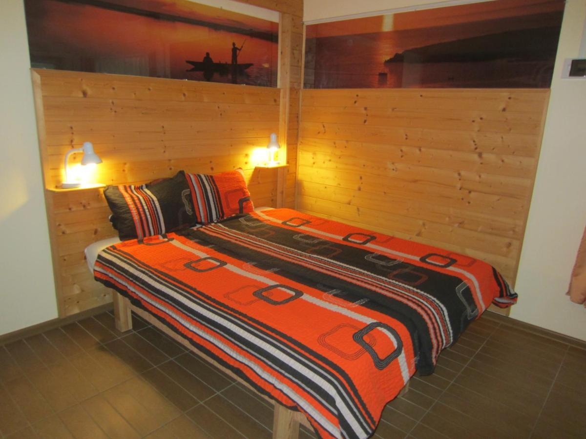Elso Fecske Apartmanok ชิโอฟก ภายนอก รูปภาพ