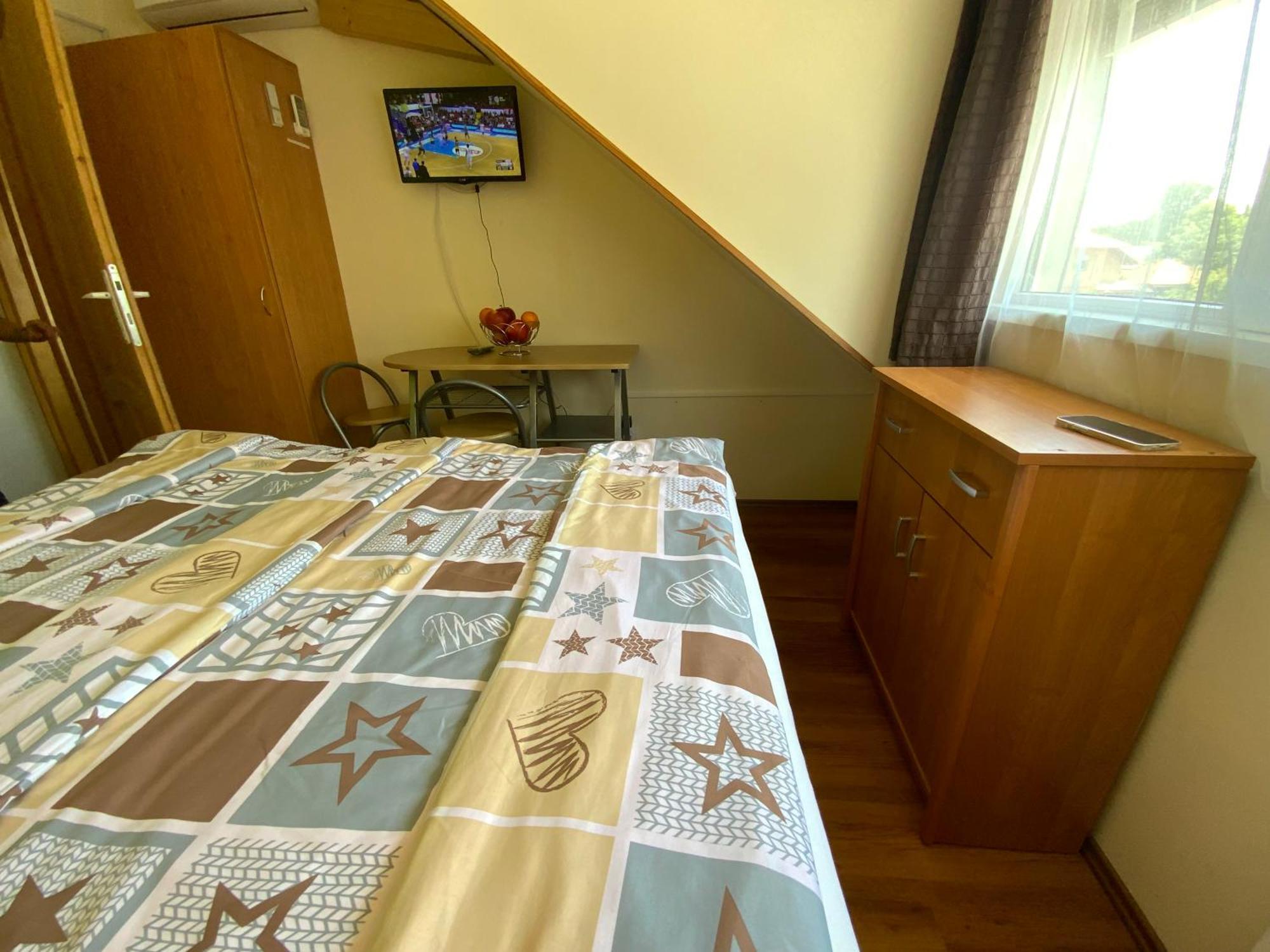 Elso Fecske Apartmanok ชิโอฟก ภายนอก รูปภาพ
